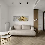 Appartamento Wola - Air Con, Parking & Balcony - By Rentujemy Varsavia