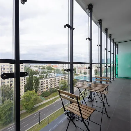 Wola - Air Con, Parking & Balcony - By Rentujemy Apartamento