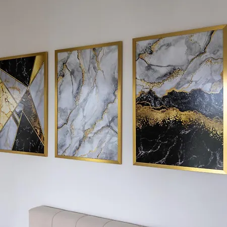 Wola - Air Con, Parking & Balcony - By Rentujemy Apartamento Varsovia