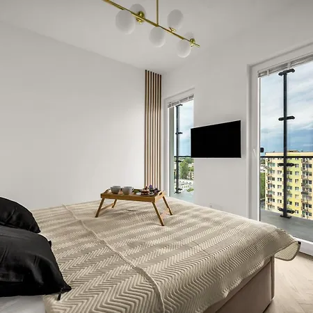 Wola - Air Con, Parking & Balcony - By Rentujemy