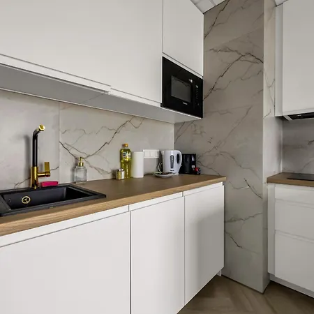 Wola - Air Con, Parking & Balcony - By Rentujemy *