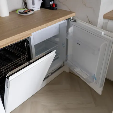 Apartamento Wola - Air Con, Parking & Balcony - By Rentujemy