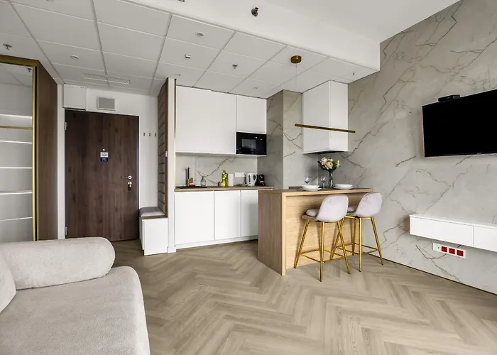 Wola - Air Con, Parking & Balcony - By Rentujemy Warszawa