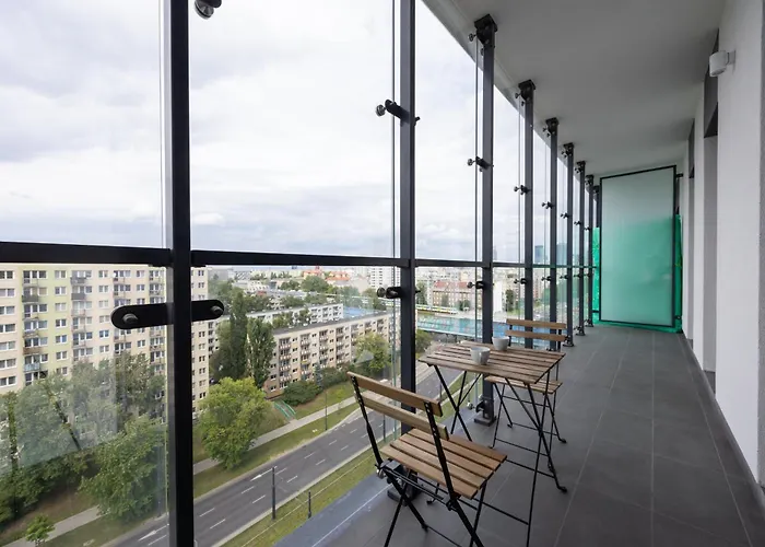 Wola - Air Con, Parking & Balcony - By Rentujemy Lejlighed