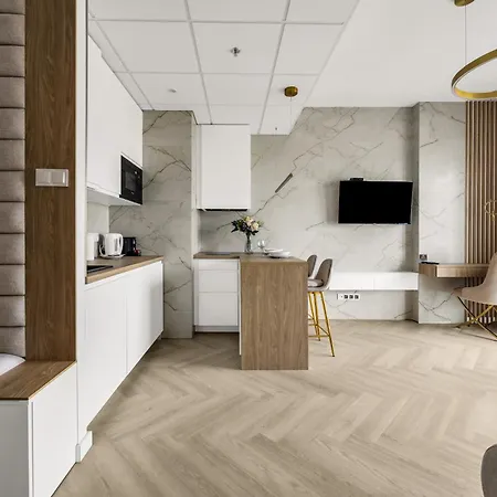 Wola - Air Con, Parking & Balcony - By Rentujemy *