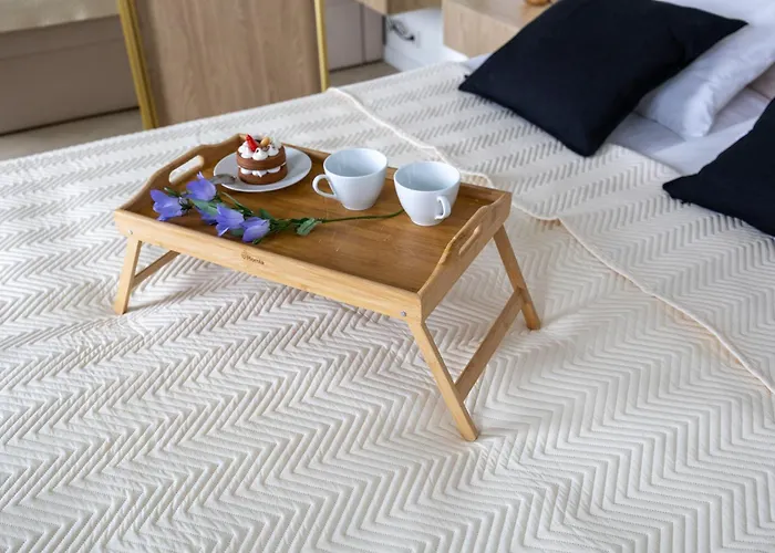 Wola - Air Con, Parking & Balcony - By Rentujemy * وارسو